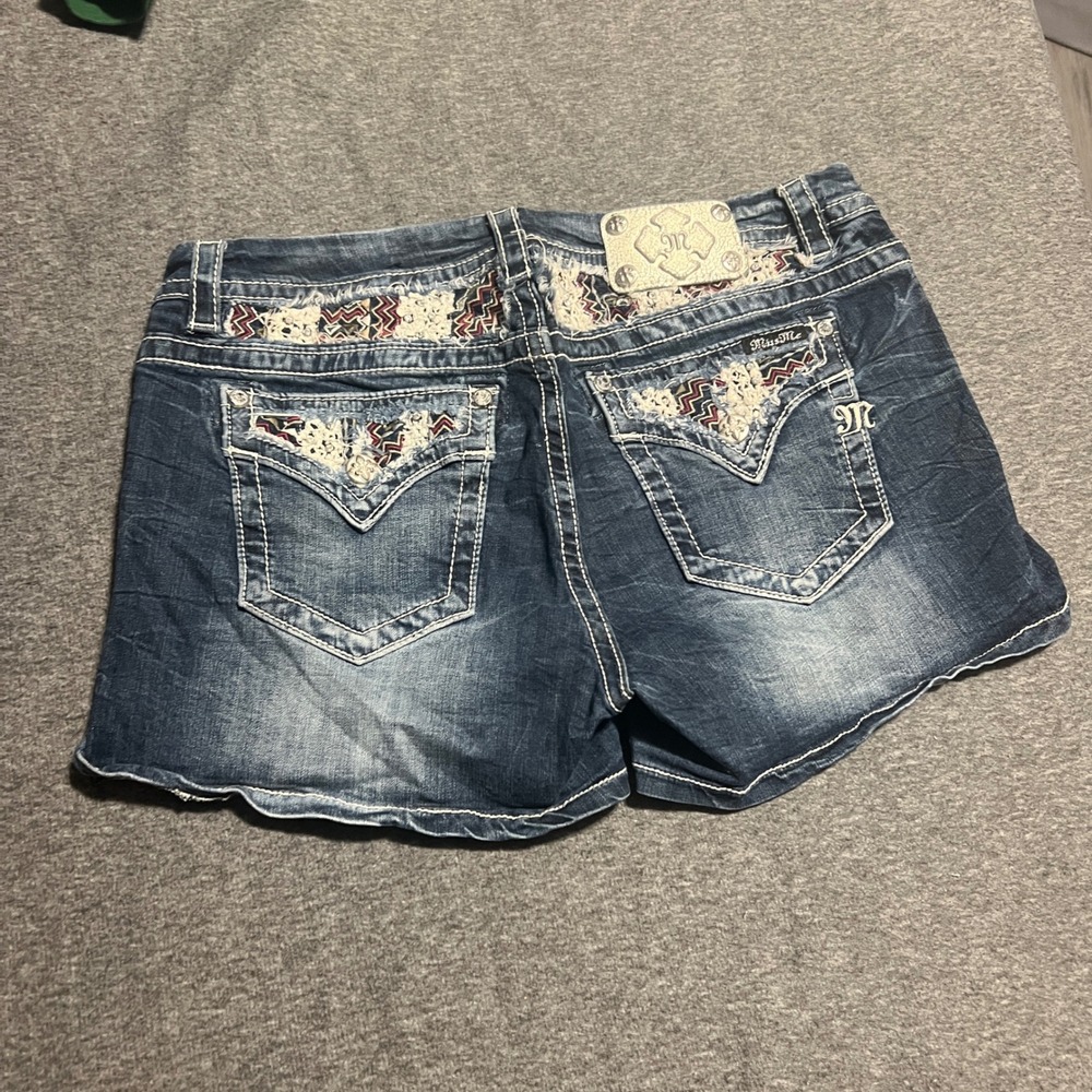 Miss Me Mid Rise Denim Shorts 33 Dark Wash Crochet Lace Rhinestone Embellished